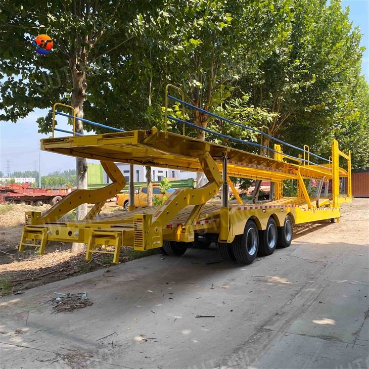 Semi-remorcă hidraulică cu două etaje pentru transport vehicul