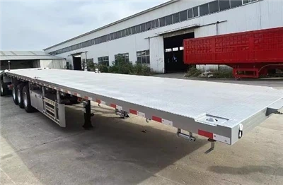 Semi -remorcă cu containere plat